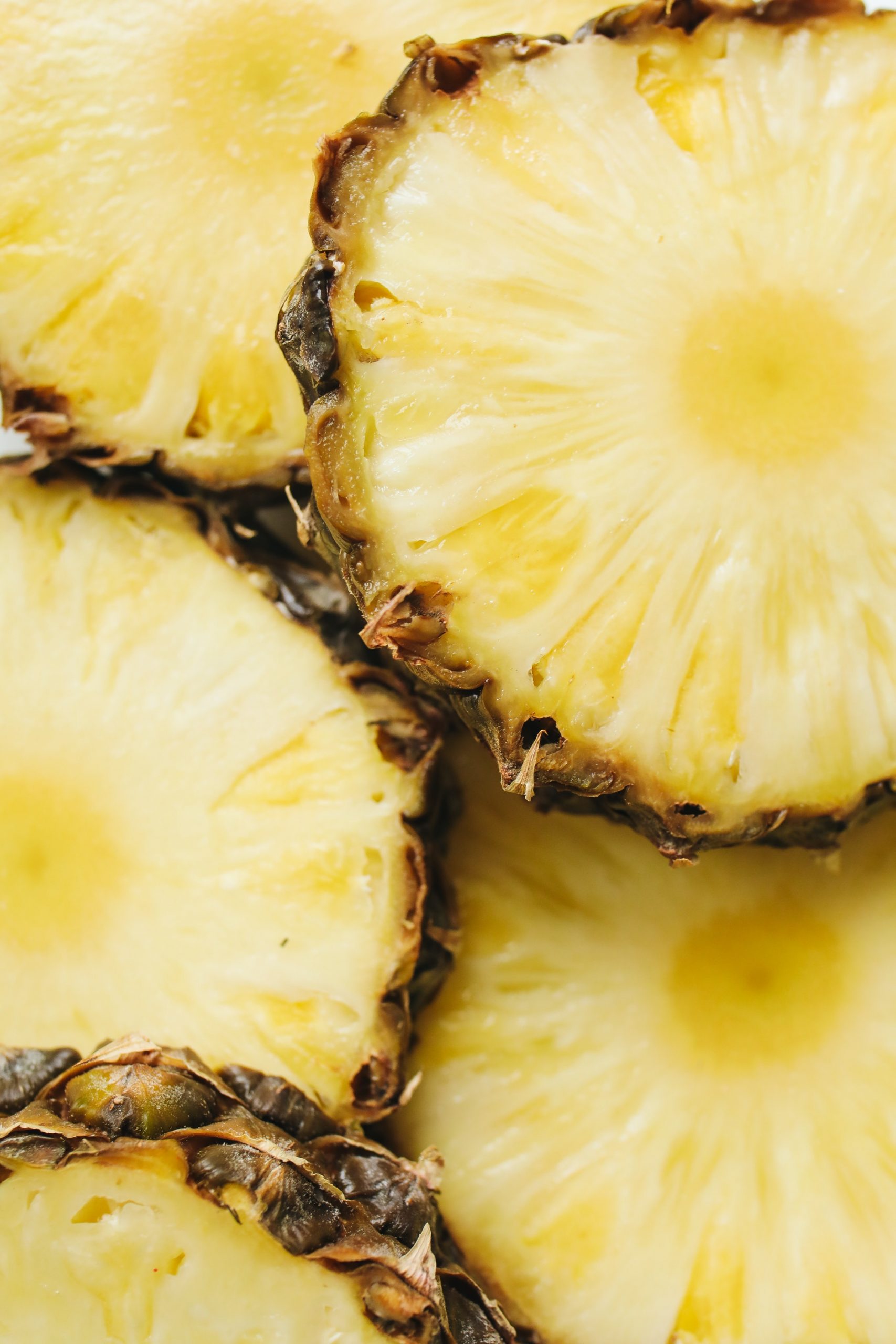 Pineapple slices are part of a healthy grocery shopping list.